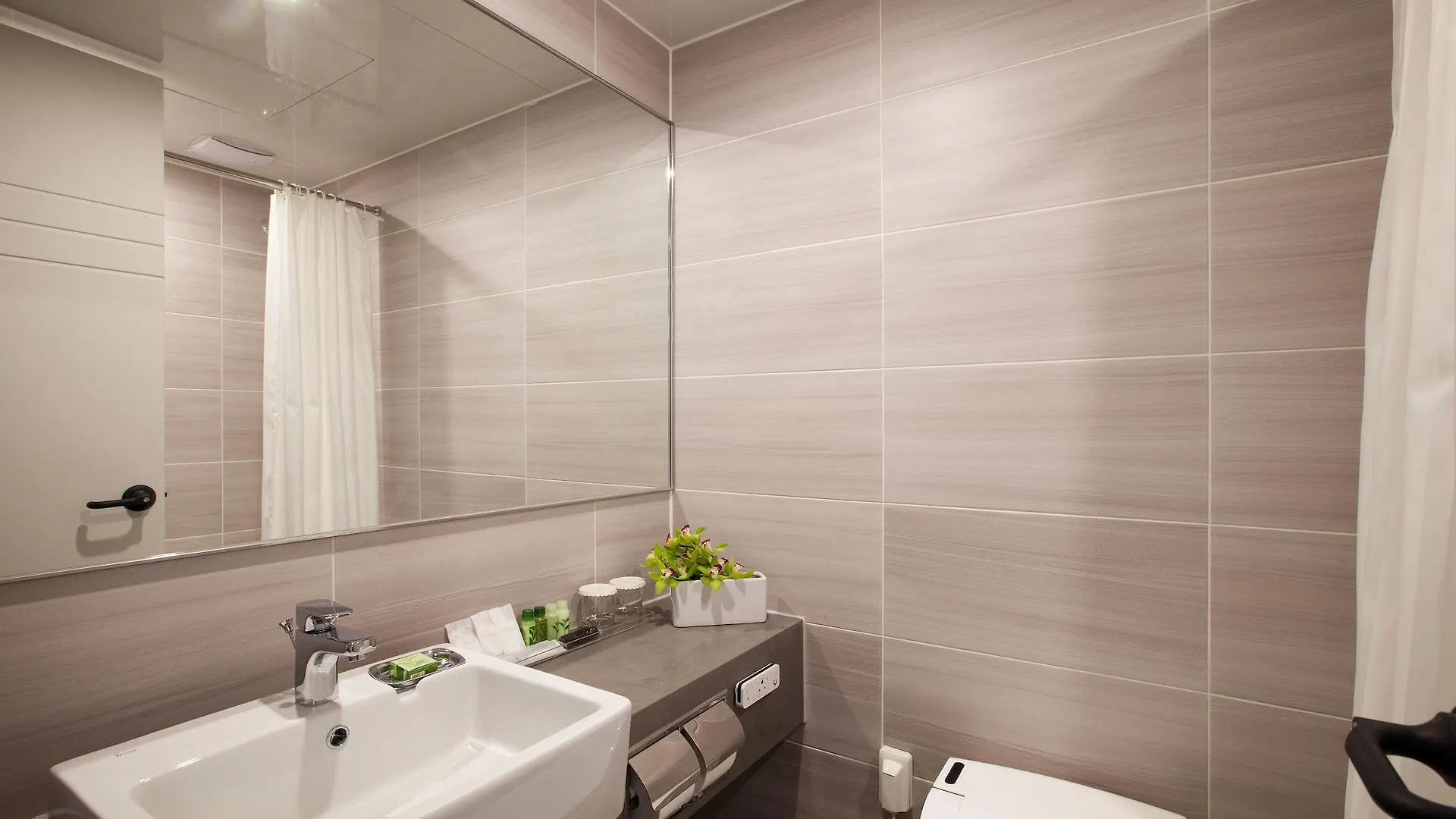 G2 Hotel Myeongdong Seúl 4*,  Corea del Sur